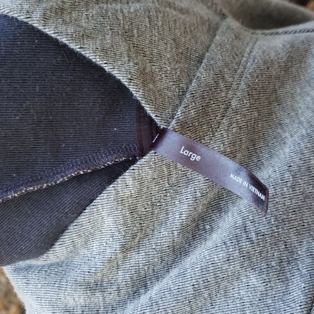 REI HOODIE